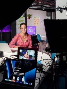 7 exemplos de vídeos institucionais B2B para inspirar sua marca